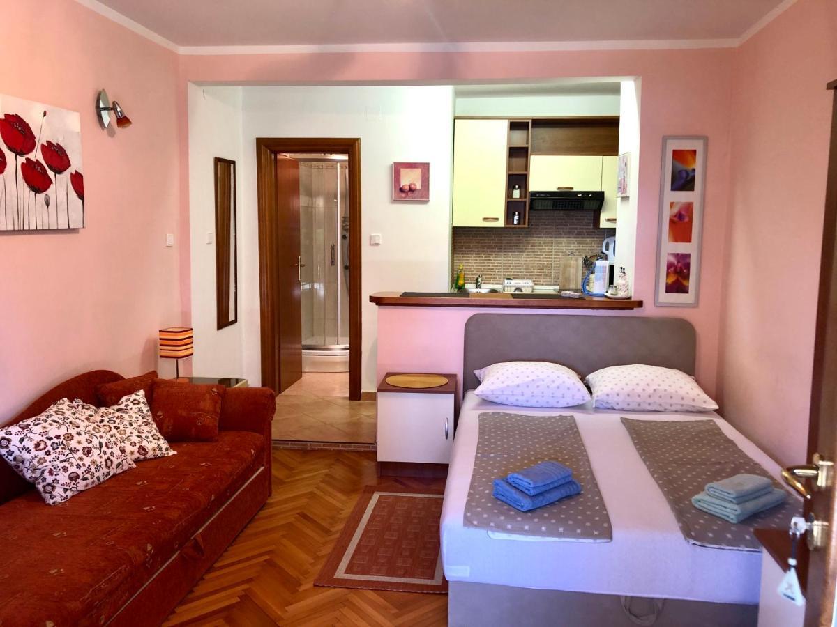 Studio Apartman Sanja Zlobin 外观 照片